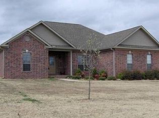 1065 Ridgewood Dr, Little Rock, AR 72206