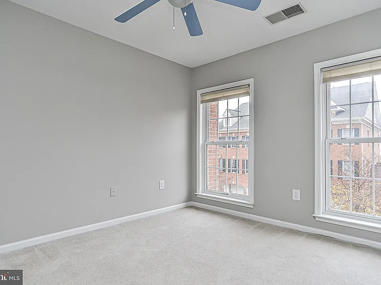 4654 Hummingbird Ln — Photo 34