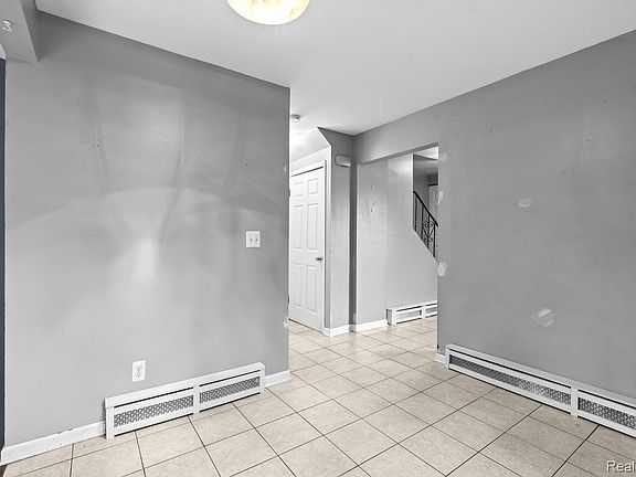 4th image of 2716 Ravenglass Rd