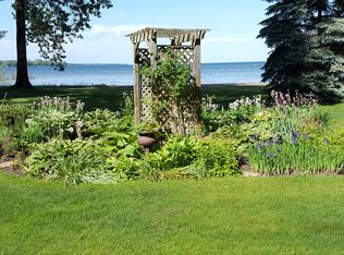 1 Northwood Cv, Menominee, MI 49858