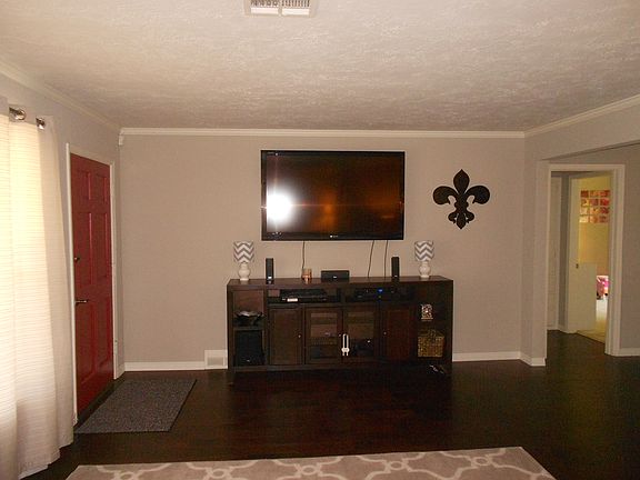 2nd image of 1820 Westminster Pl
