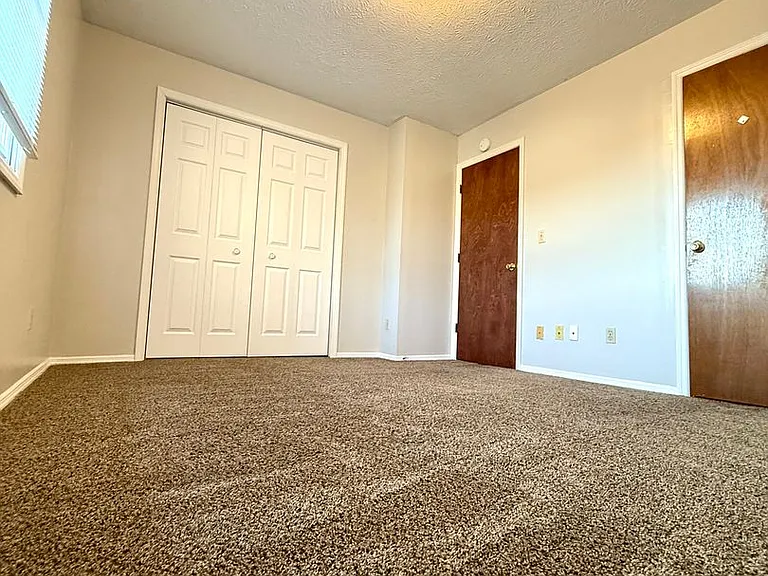 1713 N Lincoln St — Photo 11