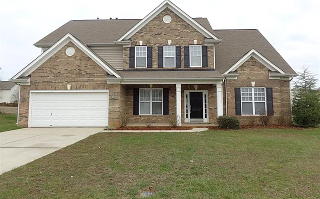 5 bed, 3.5 bath, 3343 sqft, $2,950 — Photo 1