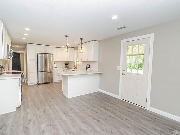5th image of 4192 Dunsmere Dr