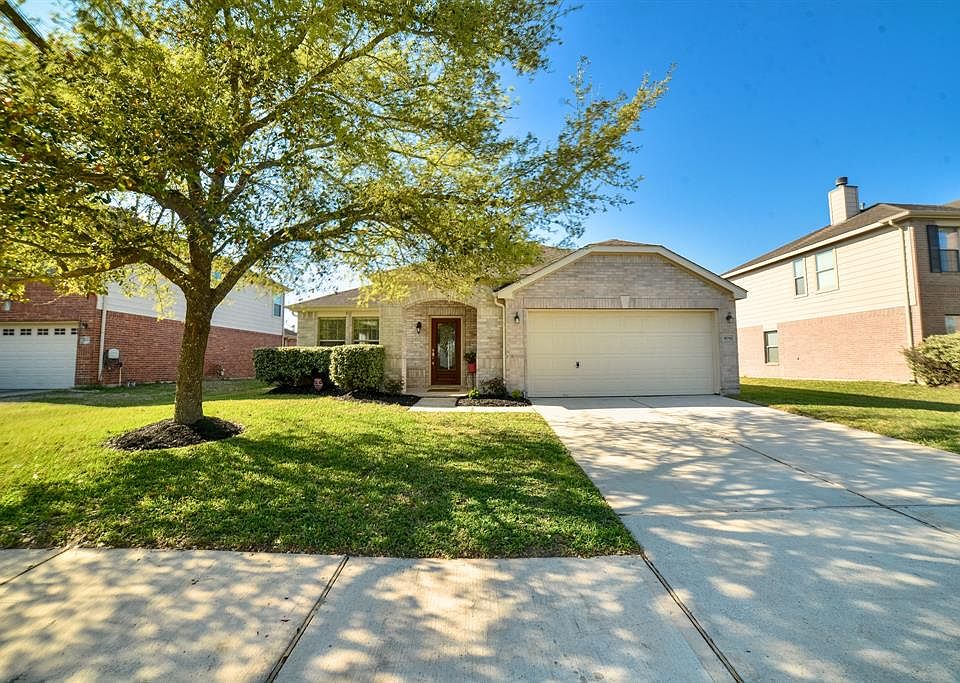 1st image of 16742 Bending Creek Ln