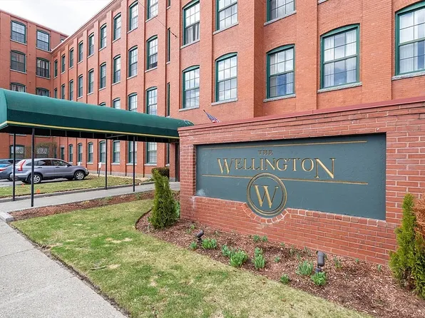 54 Green St, Leominster, MA 01453