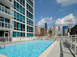 757 N Orleans St APT 609, Chicago, IL 60654