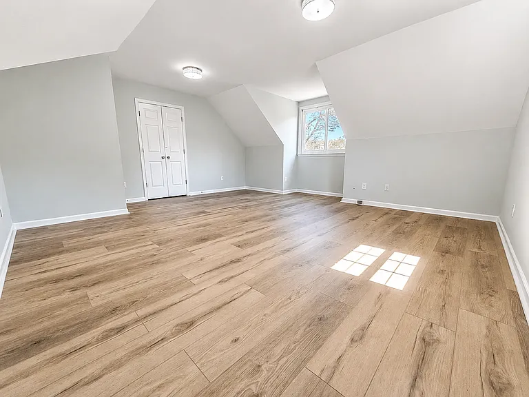 366 Belmont Chase Ct — Photo 21