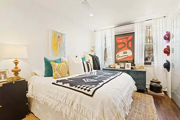 Rented by Compass | media 14