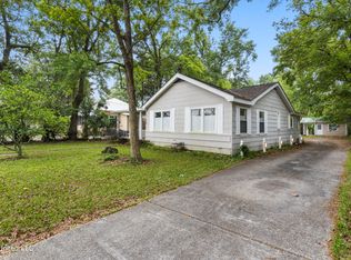 1208 Bowen Ave, Ocean Springs, MS 39564