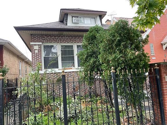 2nd image of 6146 S California Ave