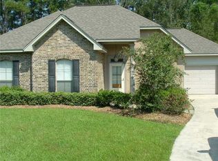 11478 Autumn Brook Dr, Ponchatoula, LA 70454