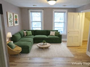 1815 N Astor St UNIT B, Milwaukee, WI 53202