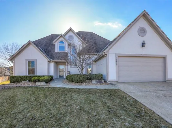 18235 W 156th St, Olathe, KS 66062