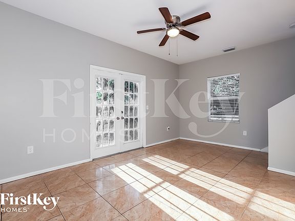 2nd image of 2916 N Jefferson St