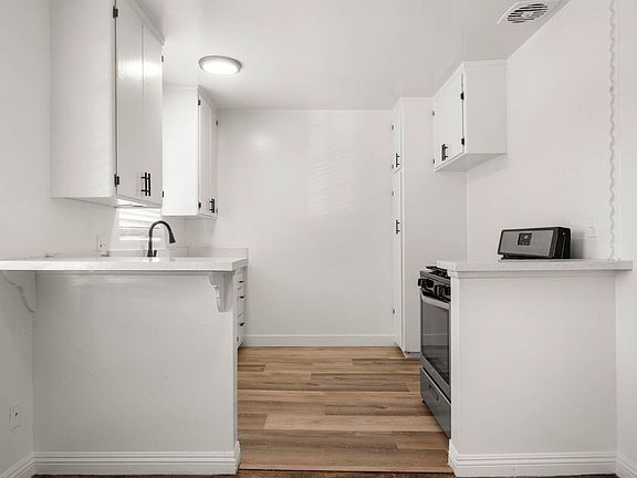 5th image of 3862 S Potomac Ave #386802