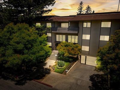 73 3rd St APT 15B, Los Altos, CA, 94022