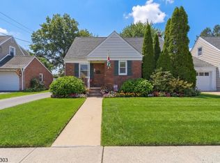 47 Peek St, Rochelle Park Twp., NJ 07662