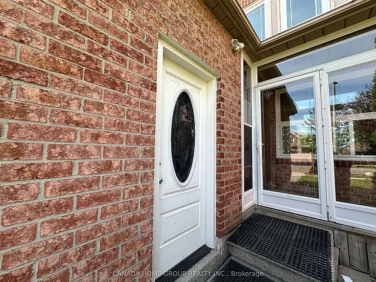 303 Riel Dr — Photo 3