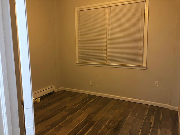 2nd image of 1171 Summit Ave