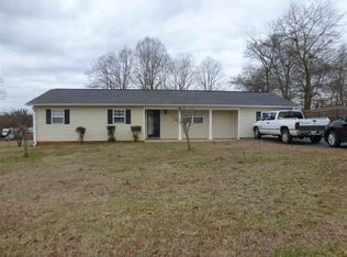 814 Pioneer Dr, Boiling Springs, SC 29316