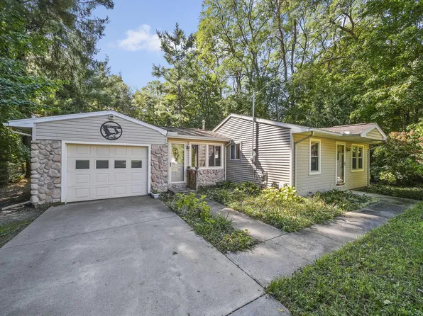 439 Marshall St, Brooklyn, MI 49230