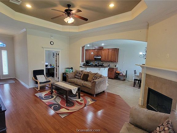 3rd image of 3908 Lambermont Dr