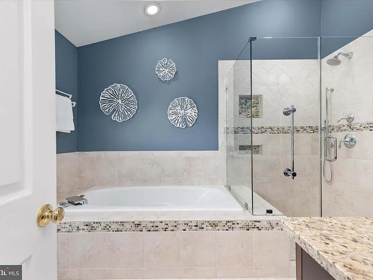 4734 Minor Cir — Photo 12