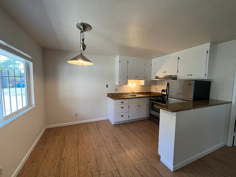 1120 Yulupa Ave #1