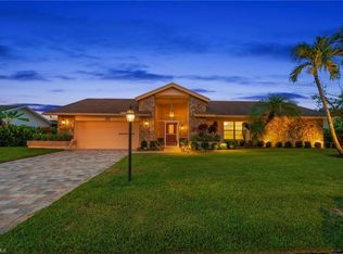 1203 Foxfire LN, NAPLES, FL 34104