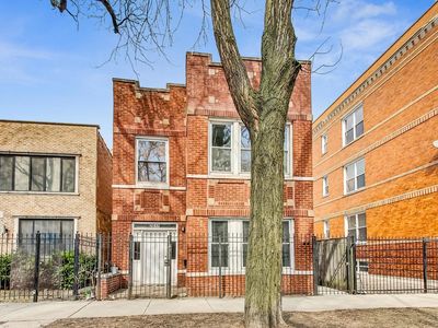 2614 W Thomas St, Chicago, IL, 60622