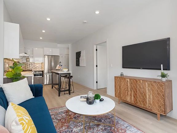 4th image of 948 W Sunnyside Ave #850dcb0d0
