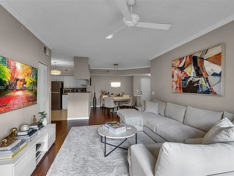 2309 Tuscany Way #2309 — Photo 7