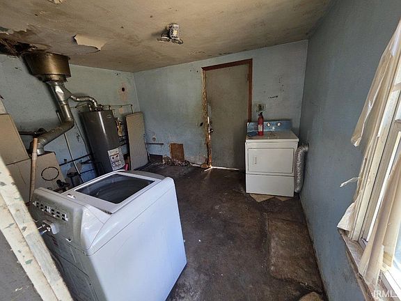 5th image of 822 Roosevelt St