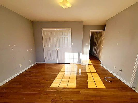1st image of 30 Patricia Ln #1