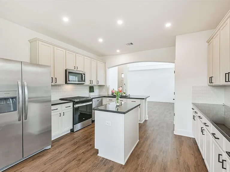 15203 Lake Powell Dr — Photo 9