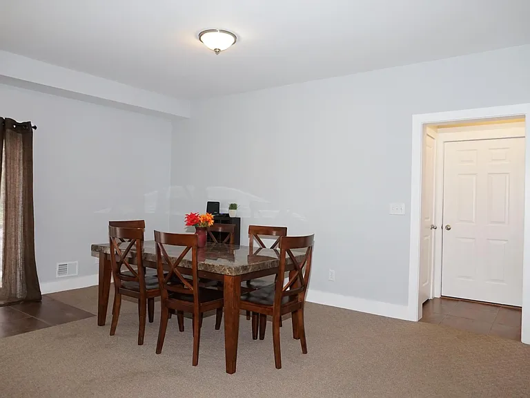 7 Ellis Ave #22 — Photo 8