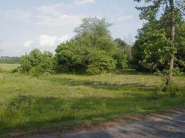 1st image of 1221 Southwood Dr