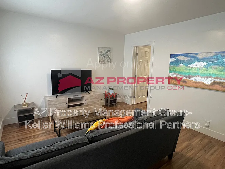 338 E Portland St — Photo 3