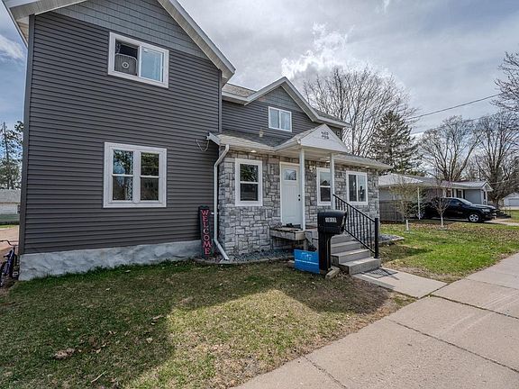 3rd image of 1013 9TH AVENUE