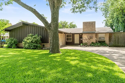 1511 Meadow View Dr Photo 1