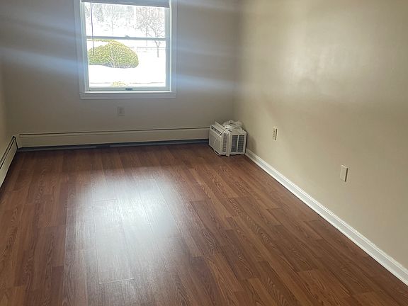 5th image of 844 State St #35