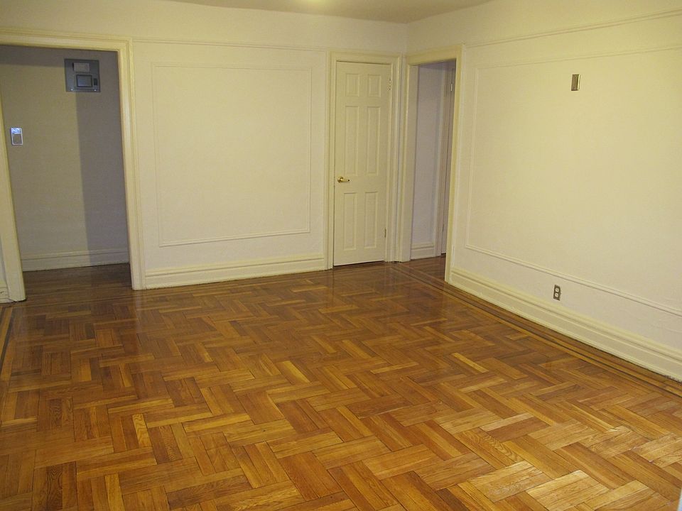 2nd image of 4306 46th St APT 5F
