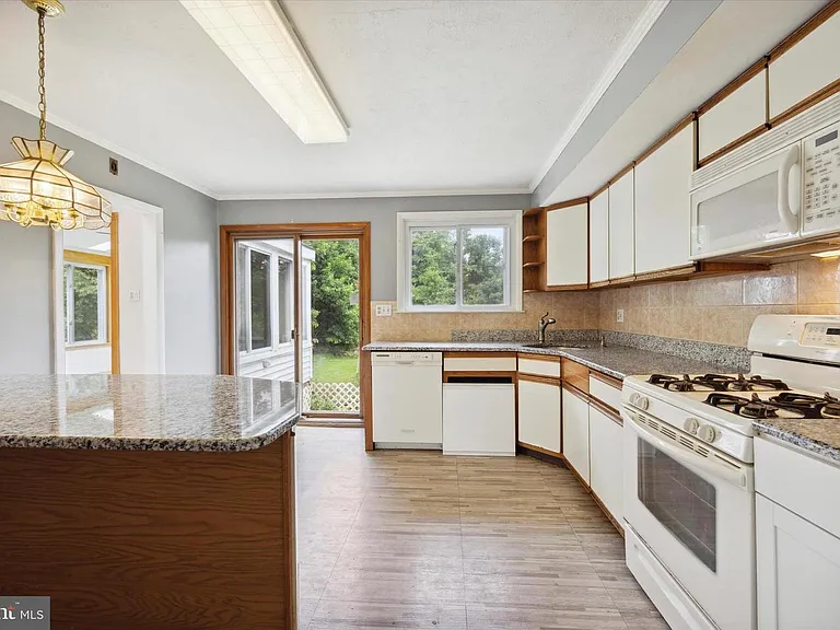 1443 Valley Forge Rd — Photo 39