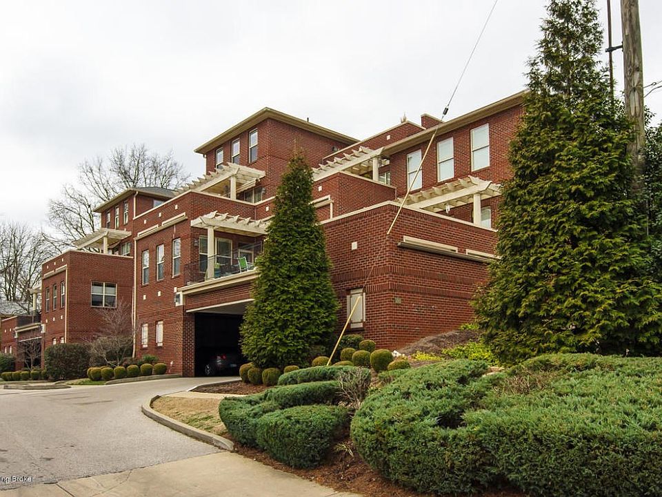 2001 Lancashire Ave #302-1