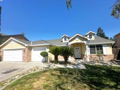 2074 Woodbine Ave, Manteca, CA, 95337