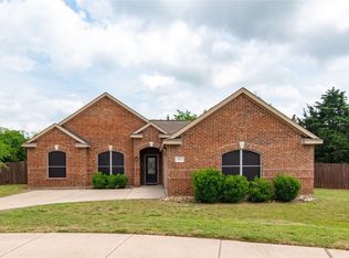 359 Cascade Dr, Red Oak, TX 75154