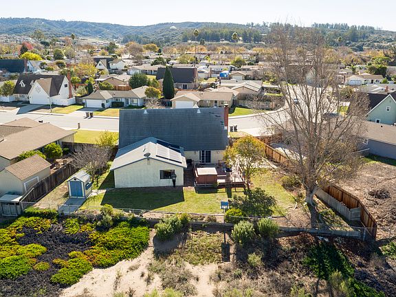 4th image of 349 El Cerrito