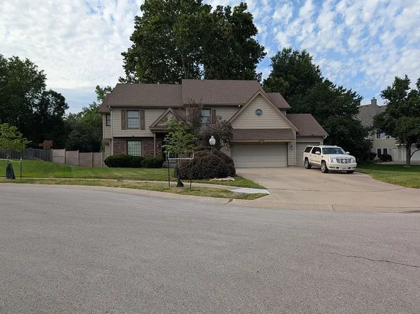 6710 N Charleston Dr, Kansas City, MO 64119