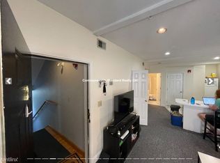 550 E 3rd St APT 2R, Boston, MA 02127
